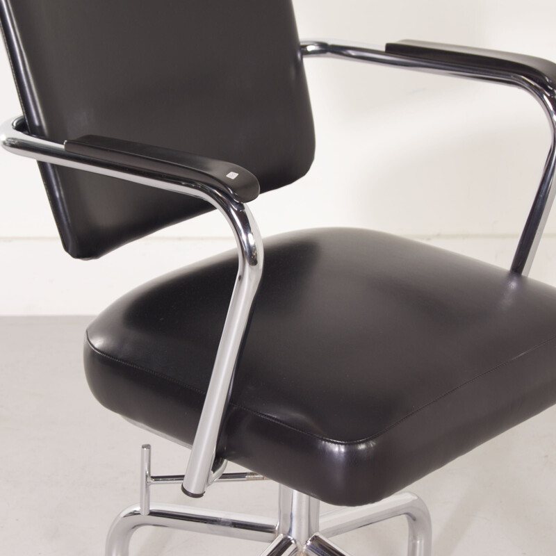 Cadeira de escritório preta Vintage com estofos em pele da Fana, 1950