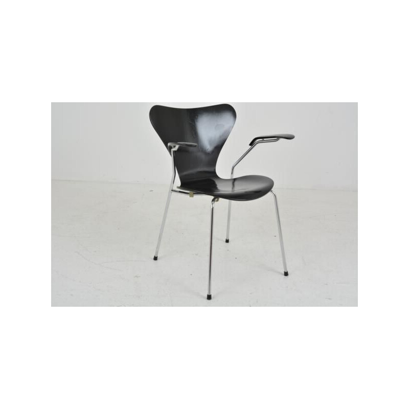 Sedia vintage con braccioli di Arne Jacobsen per Fritz Hansen