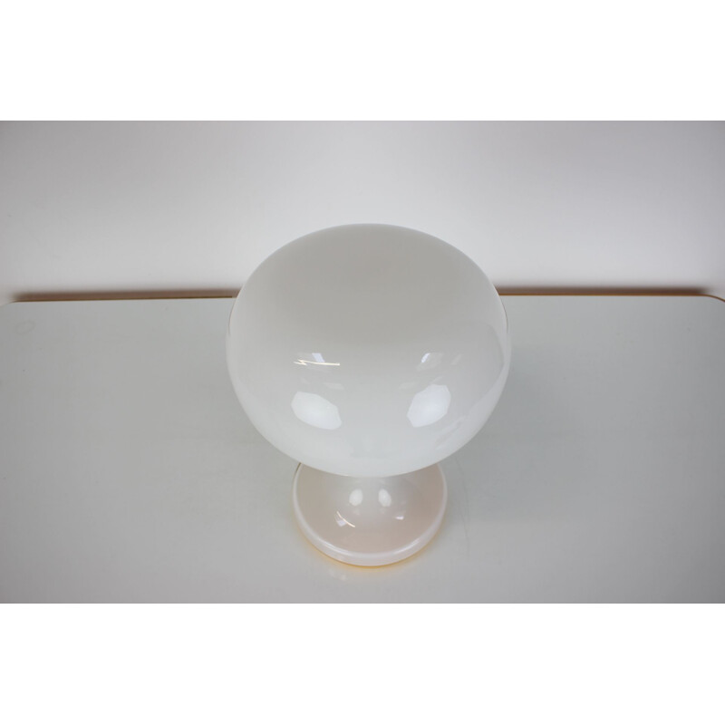 Lámpara de mesa de cristal vintage de Valasske Mezirici, 1970