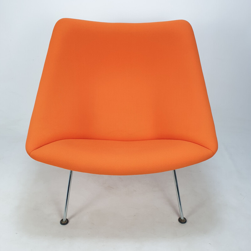 Vintage armchair with ottoman Oyster by Pierre Paulin for Artifort, 1960s