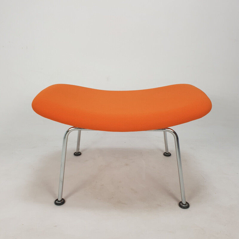 Vintage armchair with ottoman Oyster by Pierre Paulin for Artifort, 1960s