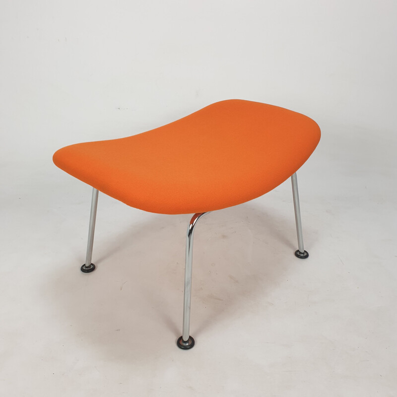 Vintage armchair with ottoman Oyster by Pierre Paulin for Artifort, 1960s