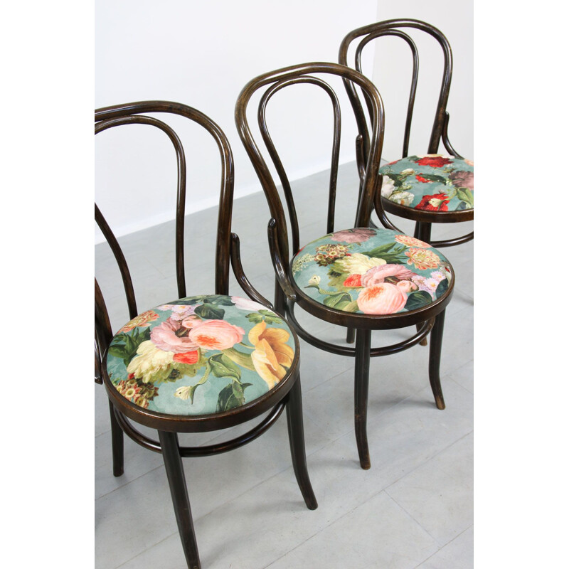 Set of 4 vintage velvet Thonet No. 18 dining chairs in dark brown