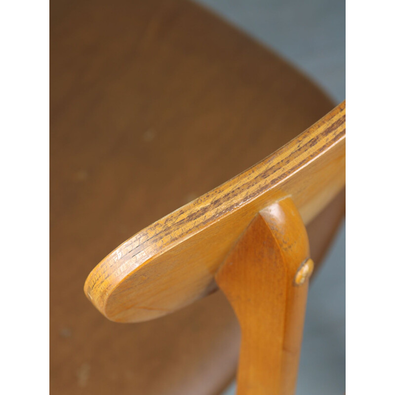 Set aus 3 italienischen Vintage-Stühlen aus Holz und Kunstleder