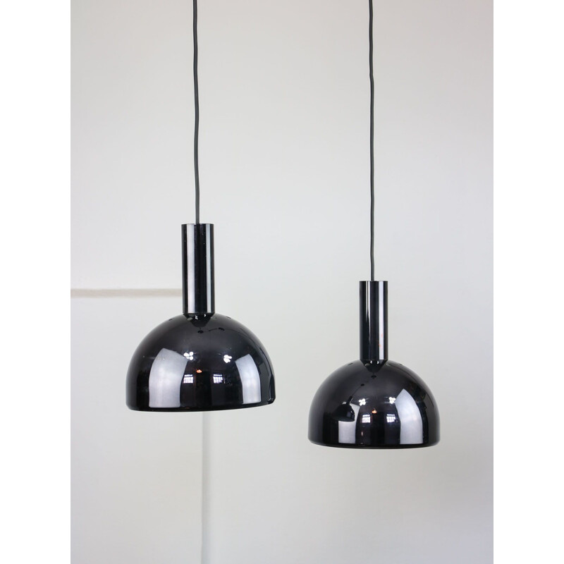 Paar minimalistische vintage hanglampen in chroom