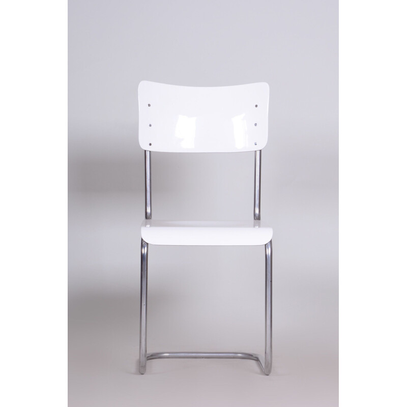 Silla blanca vintage Bauhaus de Vichr