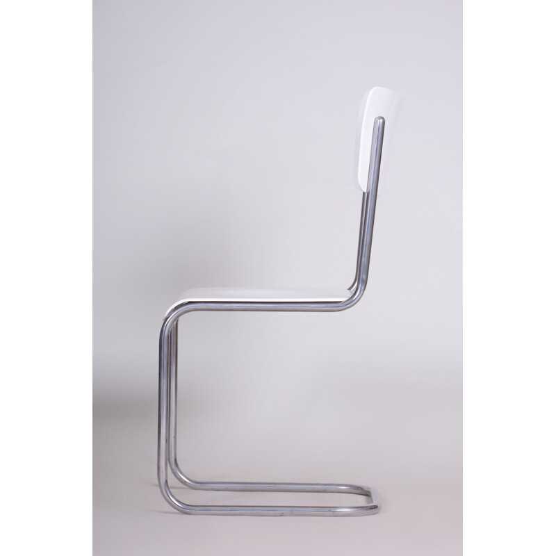 Weißer Vintage Bauhaus-Stuhl von Vichr
