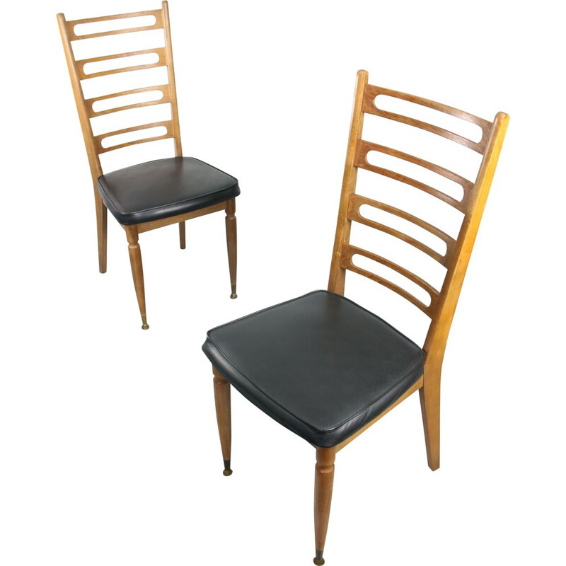 Ein Paar skandinavischer Vintage-Stühle aus Holz und Messing