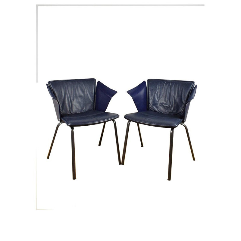 Pair of vintage Vm3 chairs by V. Magistretti for Fritz Hansen, 1990