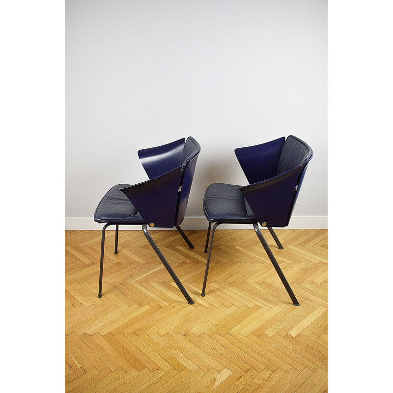 Pareja de sillas vintage Vm3 de V. Magistretti para Fritz Hansen, 1990