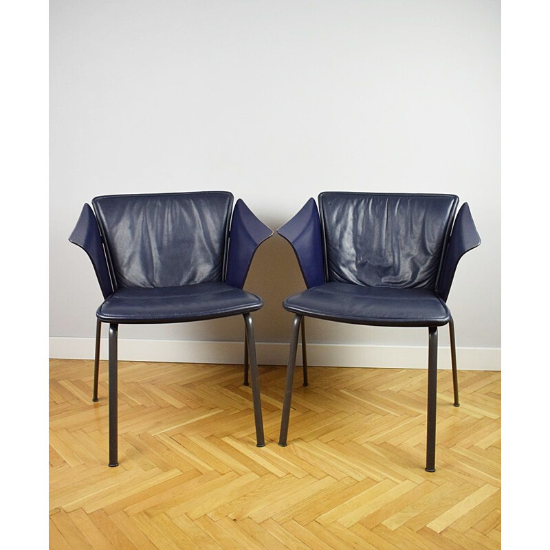 Pair of vintage Vm3 chairs by V. Magistretti for Fritz Hansen, 1990