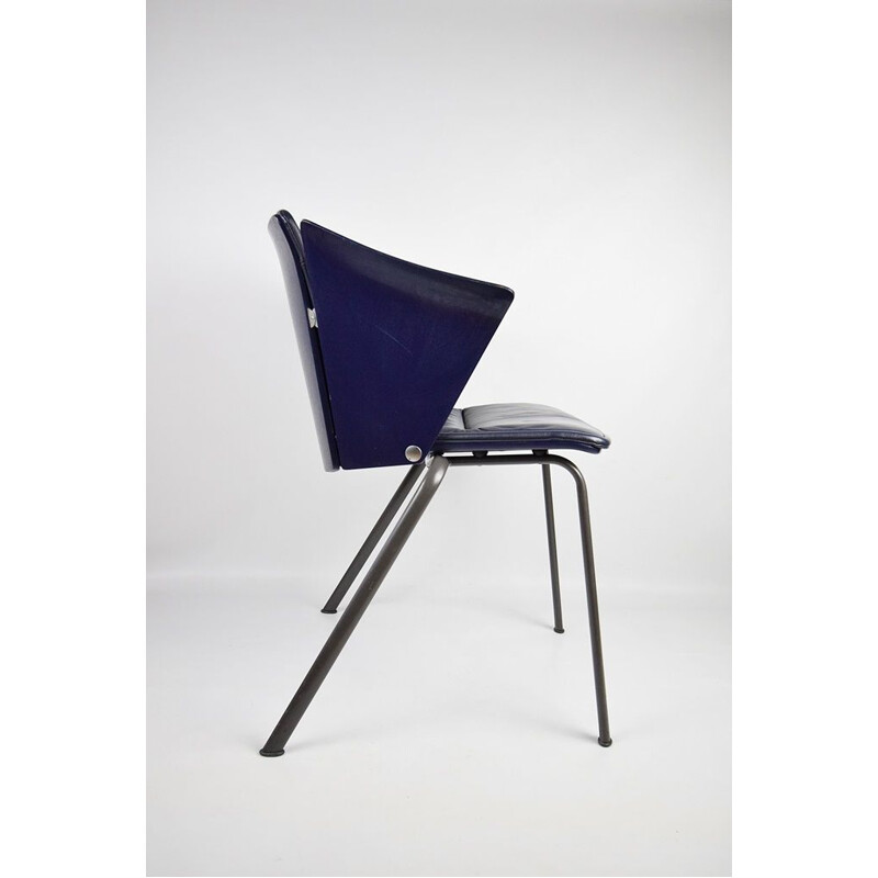 Pareja de sillas vintage Vm3 de V. Magistretti para Fritz Hansen, 1990