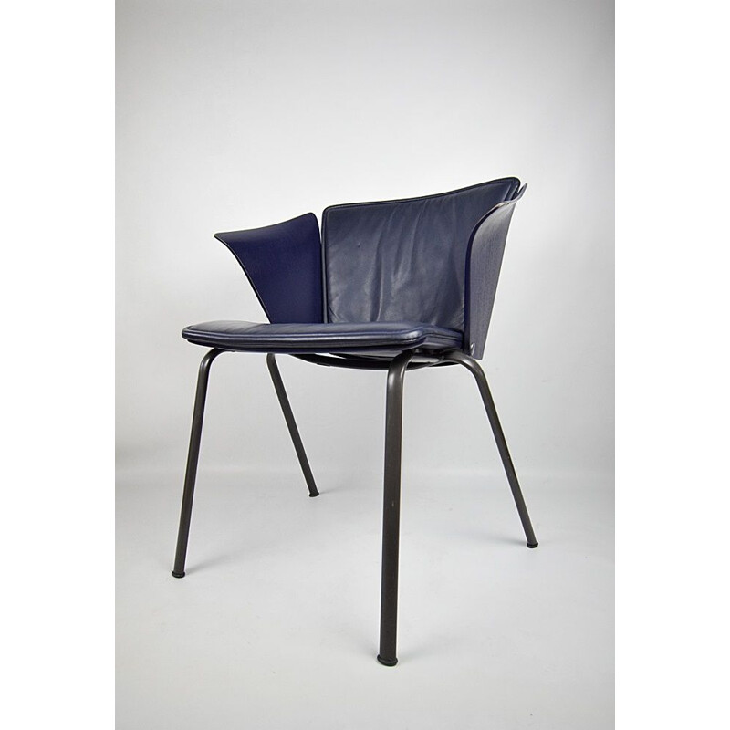 Pair of vintage Vm3 chairs by V. Magistretti for Fritz Hansen, 1990