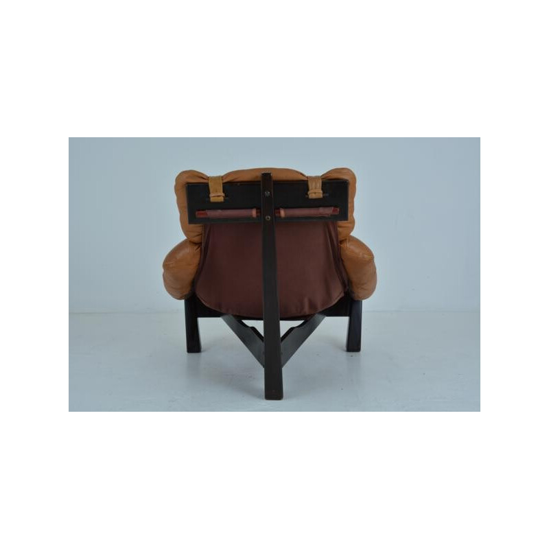 Vintage Montis lounge chair in leather, Gerard VAN DEN BERG - 1970s