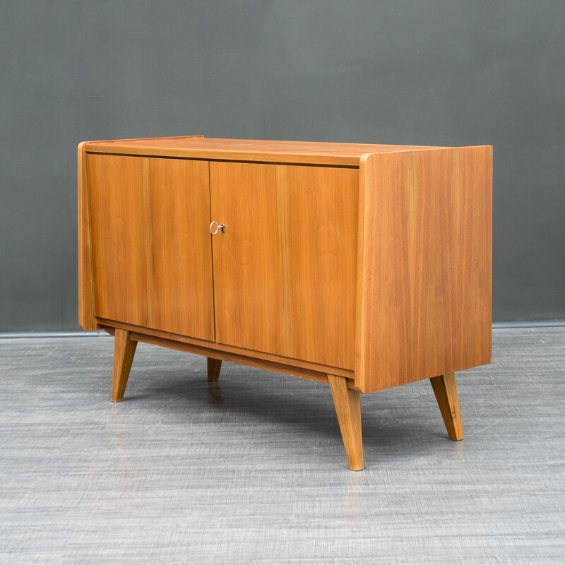 Small mid-century cabinet in walnut - 1950s