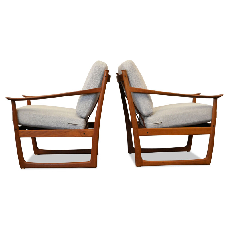 Pair of France & Son "FD-130" armchairs in teak and cream fabric, Peter HVIDT & Orla Mølgaard NIELSEN - 1960s
