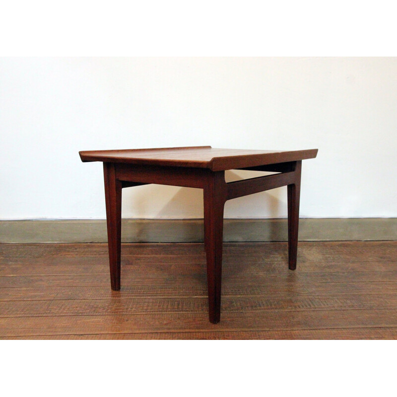 Vintage side table model 535 by Finn Juhl, 1950-1960