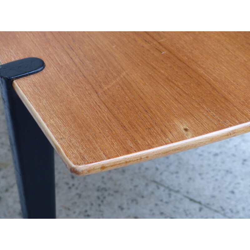 Scandinavian teak coffee table - 1970s