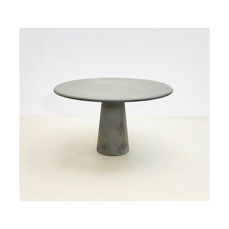 Vintage runder Tisch aus Beton, Italien 1970