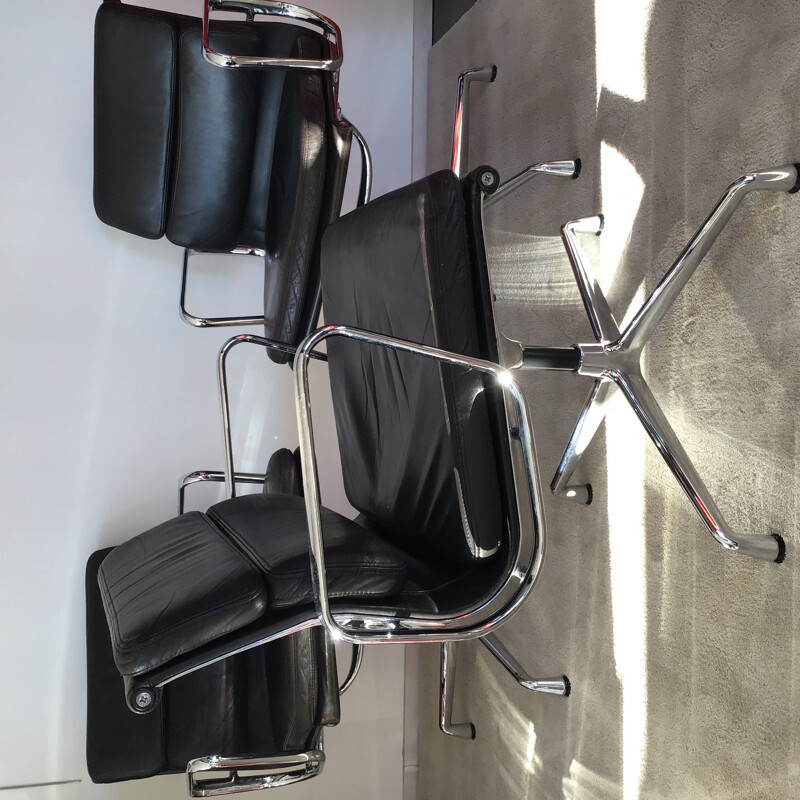 Brown leather vintage Soft pad armchair by Eames