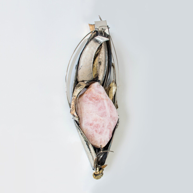 Vintage sculpture wall lamp with pink quartz by Marc D'haenens