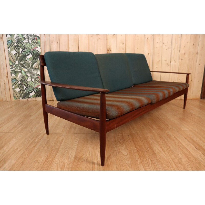 Canapé Scandinave vintage en teck massif, 1960-1970