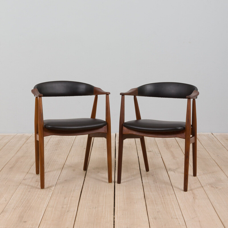 Pair of vintage model 213 armchairs by Th Harlev for Farstrup Møbler, Denmark 1950s