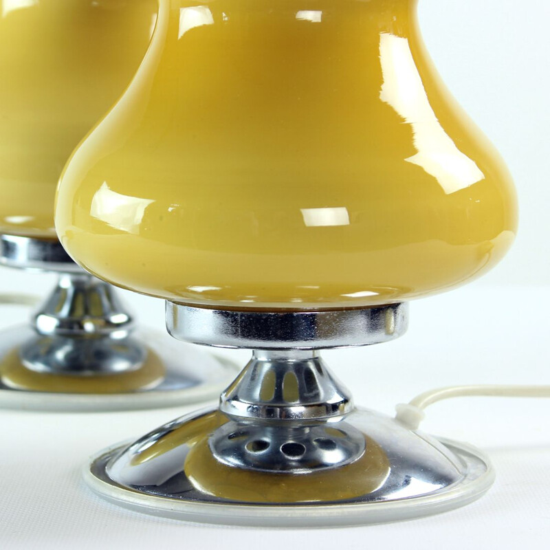 Pair of vintage table lamps in cream opaline and chrome, Bulgaria 1960