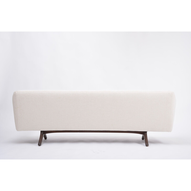 Vintage beige Danish sofa model Ml140 by Illum Wikkelsø