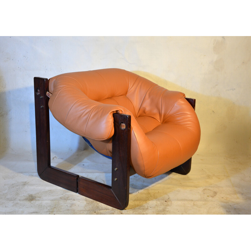 Paire de fauteuils en cuir et palissandre, Percival LAFER - années 60