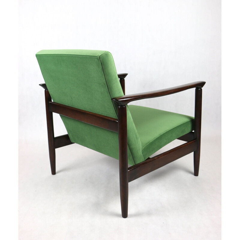 Fauteuil vintage en velours vert clair Gfm-142 par Edmund Homa, 1970