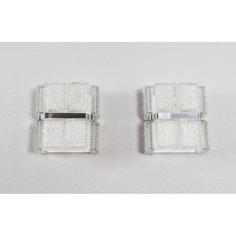 Ein Paar Vintage-Appliken aus strukturiertem Kristall von Kaiser Leuchten, Deutschland 1960