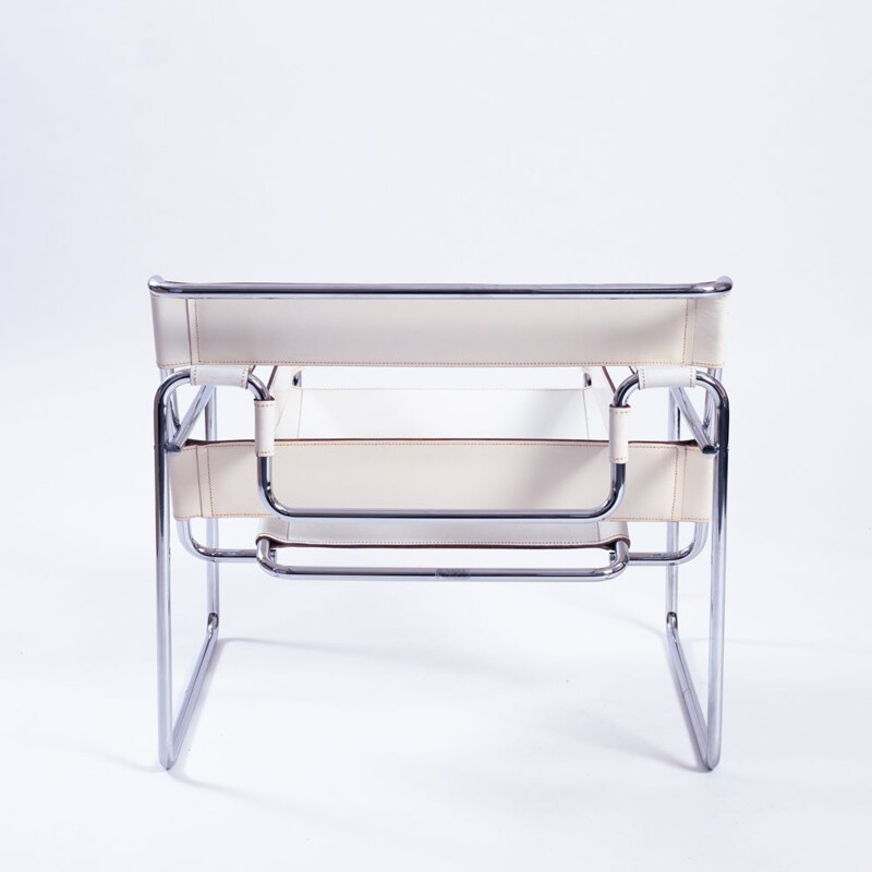 Coppia di sedie club vintage Wassily in bianco di Marcel Breuer per Gavina, 1980