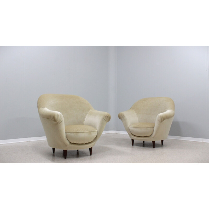 Pair of vintage velvet armchairs by Federico Munari, 1950