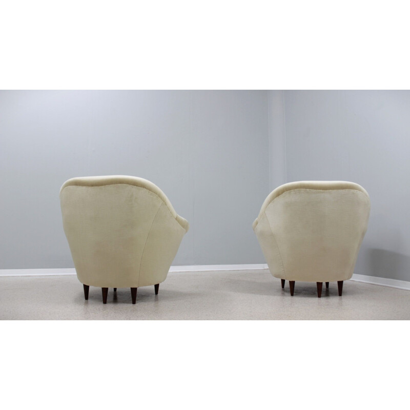 Pareja de sillones vintage de terciopelo de Federico Munari, 1950