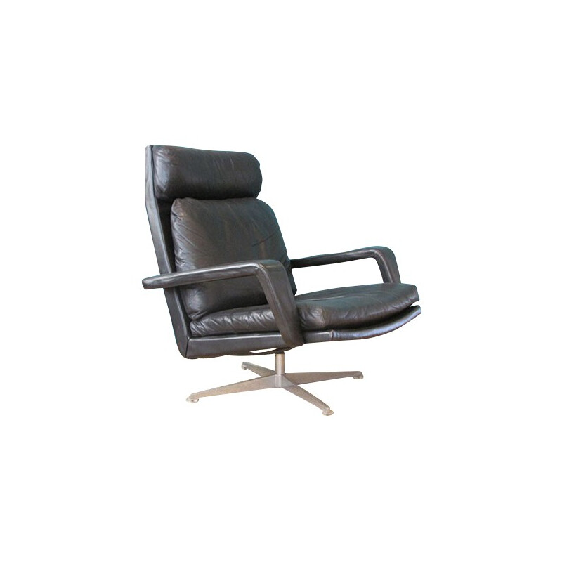 Lounge chair in leather - 1960s