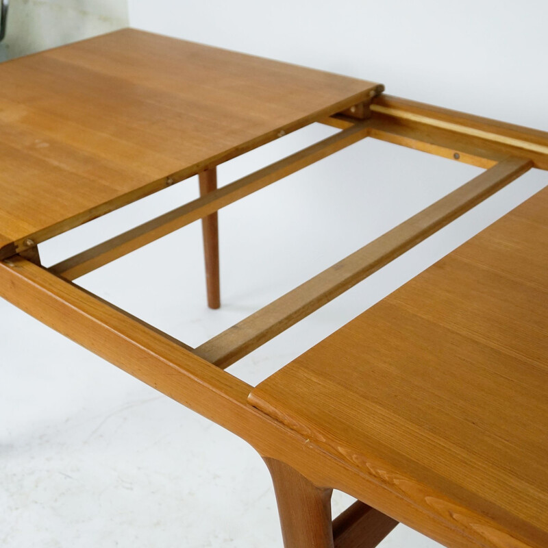 Scandinavian vintage extendable teak dining table by A. H. Olsen for Mogens Kold, Denmark 1960s