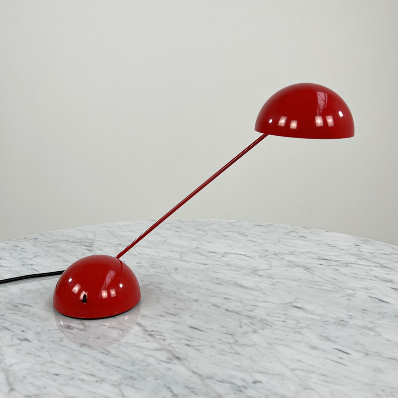 Lámpara de sobremesa vintage de metal "bikini rojo" de Barbieri y Marianelli para Tronconi, 1970