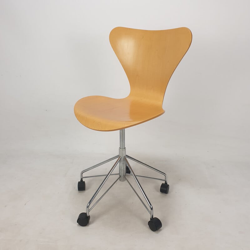 Vintage-Drehstuhl Modell 3117 von Arne Jacobsen für Fritz Hansen, 1994s