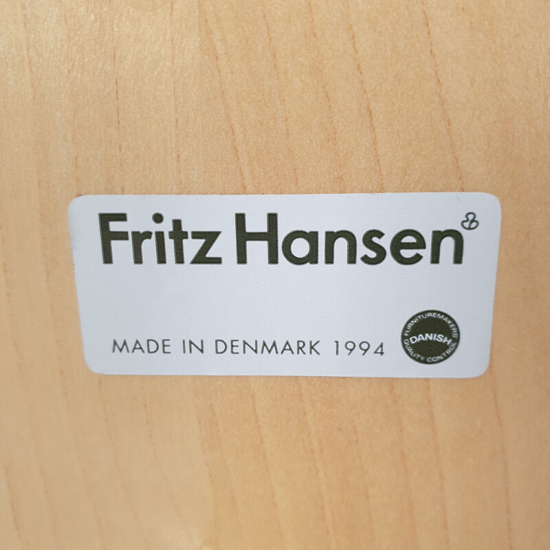 Cadeira giratória Vintage modelo 3117 por Arne Jacobsen para Fritz Hansen, 1994s