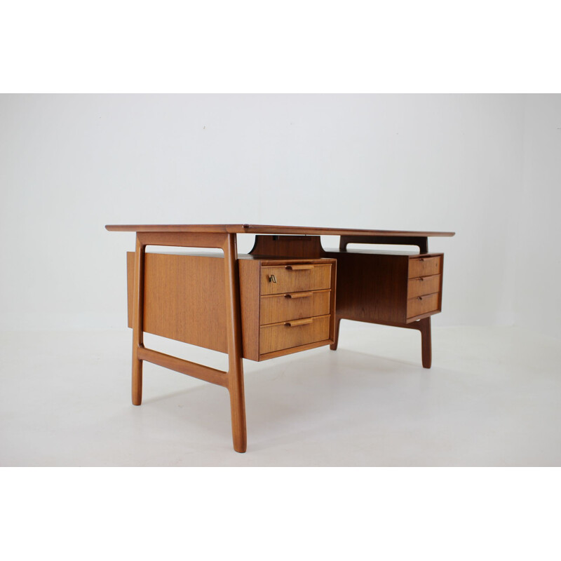 Vintage teakhouten bureau model 75 van Gunni Omann voor Omann Jun Møbelfabrik, 1960