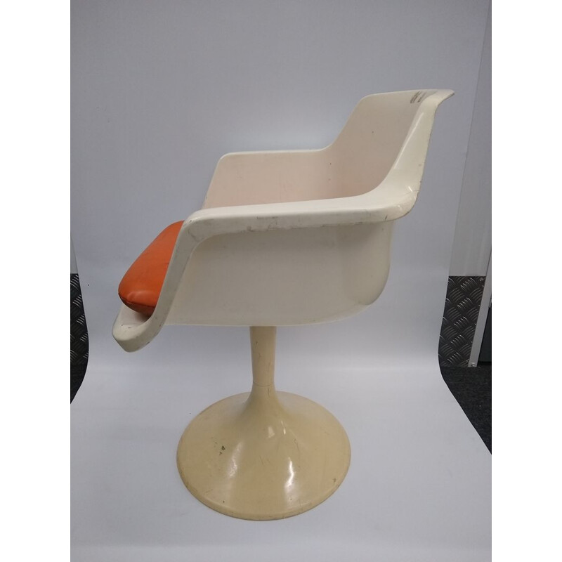 Space Age swivel armchair