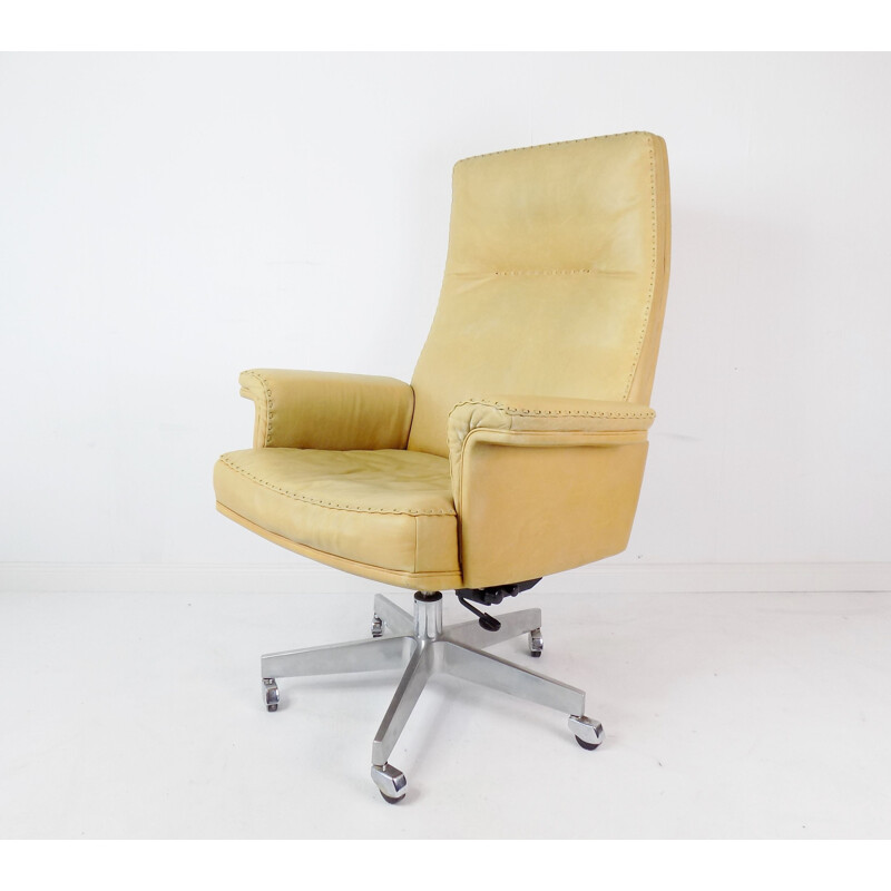 Vintage De Sede DS 35 office leather armchair