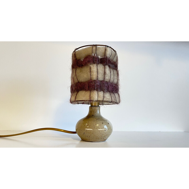 Lampe vintage en grès emaillé et laine