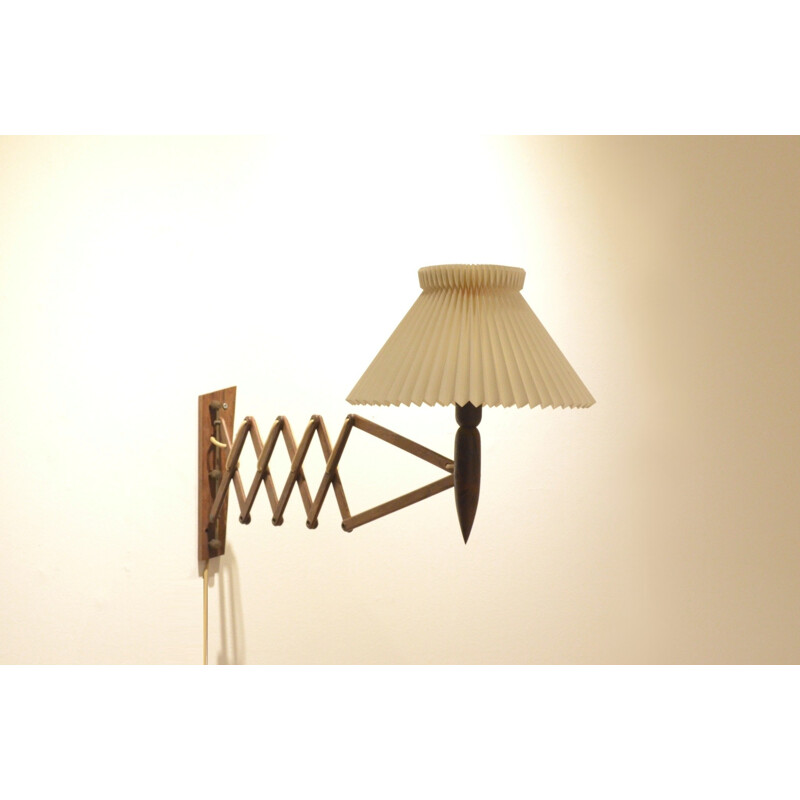 Danish "Accordeon" wall lamp in plastic and rosewood, Kaare KLINT - 1950s