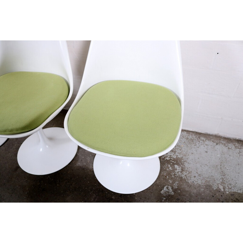 Suite de 4 chaises Knoll en métal et tissu vert, Eero SAARINEN - 1960