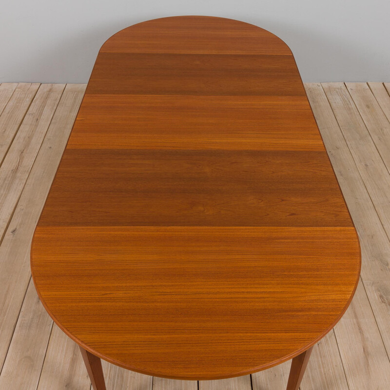 Vintage round extendable table model 55 in teak by Omann Jun, 1960