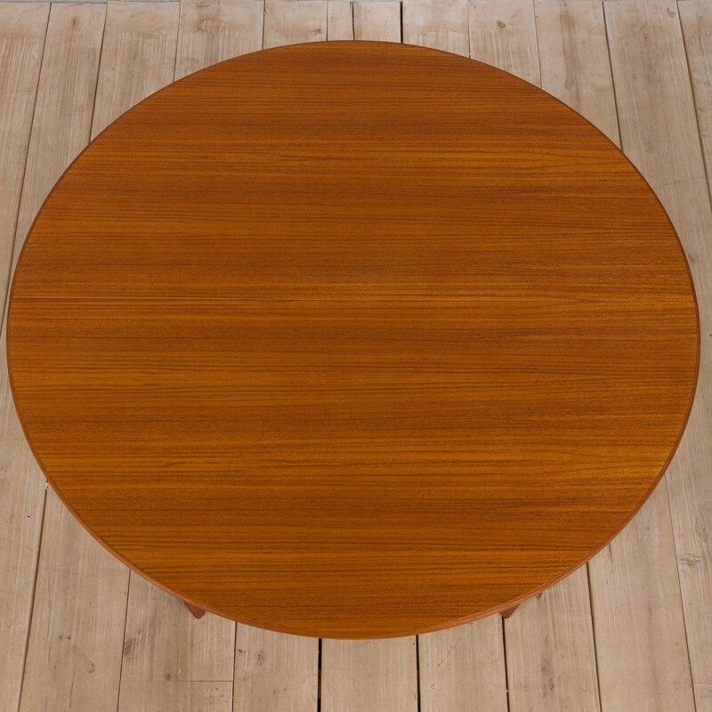 Vintage round extendable table model 55 in teak by Omann Jun, 1960