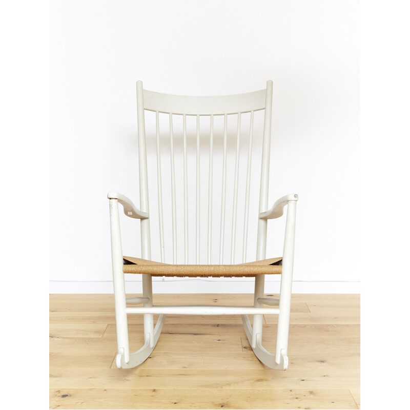 Vintage rocking chair model J16 by Hans J.Wegner for Fdb Møbler