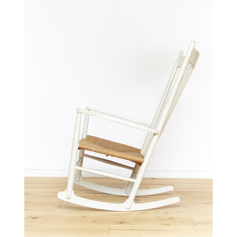Chaise à bascule vintage modèle J16 par Hans J.Wegner pour Fdb Møbler